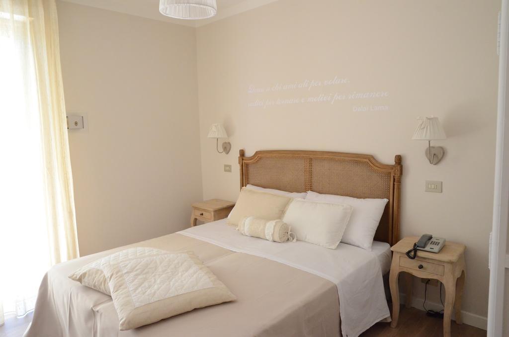Hotel Monique Cervia Habitación foto