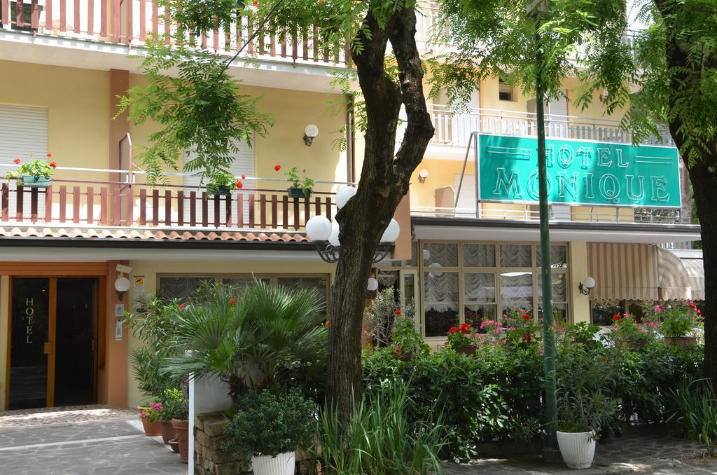Hotel Monique Cervia Exterior foto